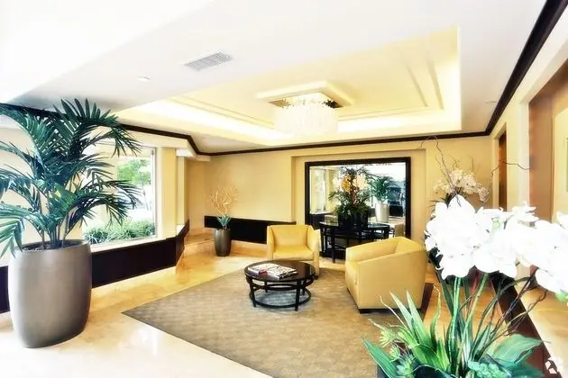 Luxury Suites - Heart of Beverly Hills - Lobi