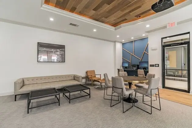 The Luxury Suites of Houston - Lobi