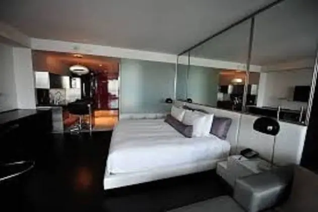 Luxury Suites at the Palms - Oda