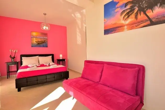 Luxury Suites in Stavromenos - Oda