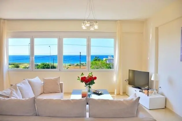 Luxury Suites in Stavromenos - Öne Çıkan Resim