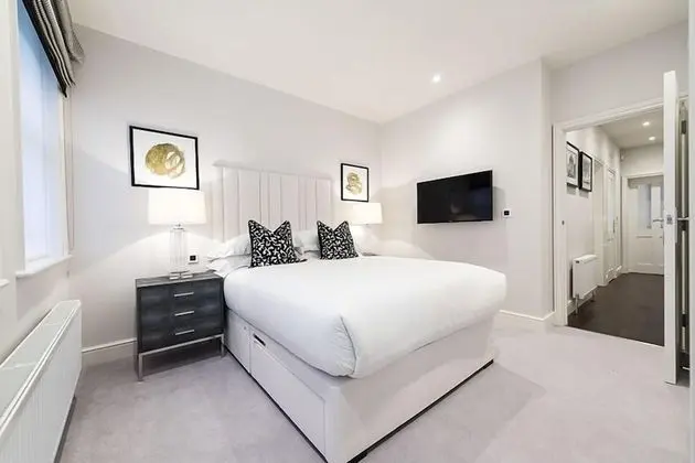 Luxury Three Bedroom - Flat 121 Lower Ground Floor