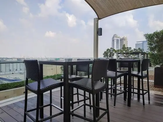 Luxury Urban Retreat w Burj Khalifa Views - Oda