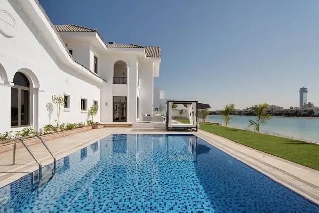 Luxury Villa w Dramatic Vw Private Beach Pool