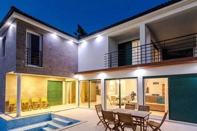 Luxury Villa White Velvet with Pool - Dış Mekan