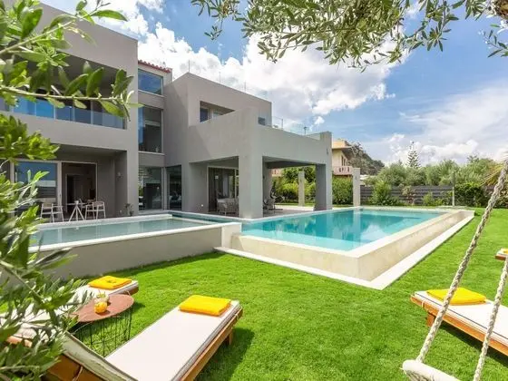 Luxus Villa With Heated Pool 180m to the Beach, Restaurants Shops & Amenities - Havuz