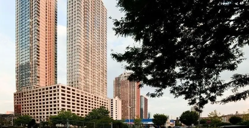 Luxy Suites Washington