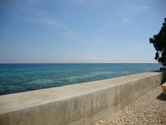 Luzmin BH - Beachfront Cottages - Plaj