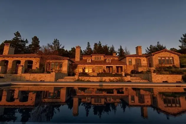 Lx1: Chateau D' Renaitre - Carmel-by-the-sea Luxury Villa: