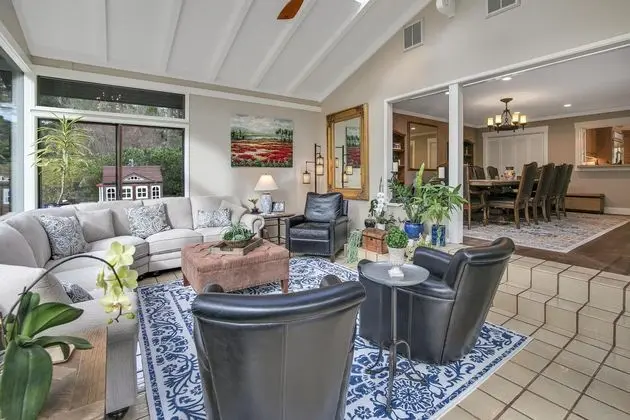 Lx47: Pebble Garden Retreat Home With Modern Kitchen - Yerinde Yemek