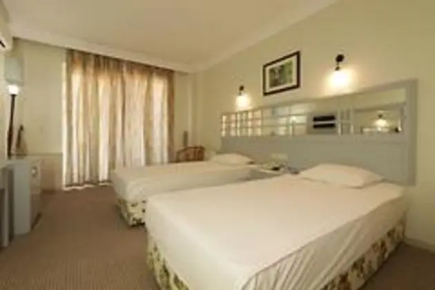 Villa Lycus Hotel - 9