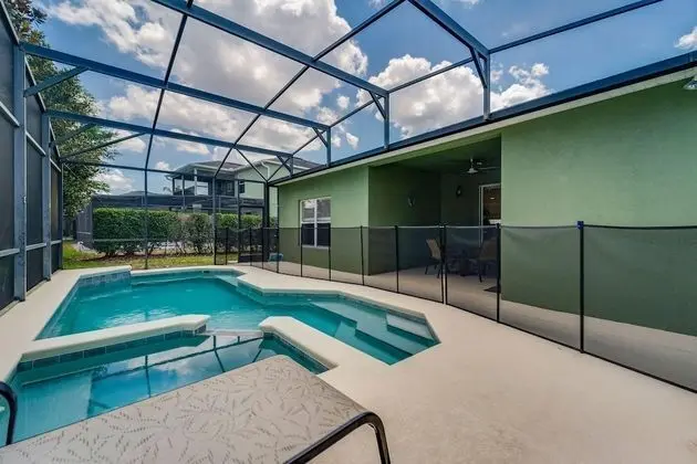 Lynda's Shire at West Haven Vacation Home - Havuz