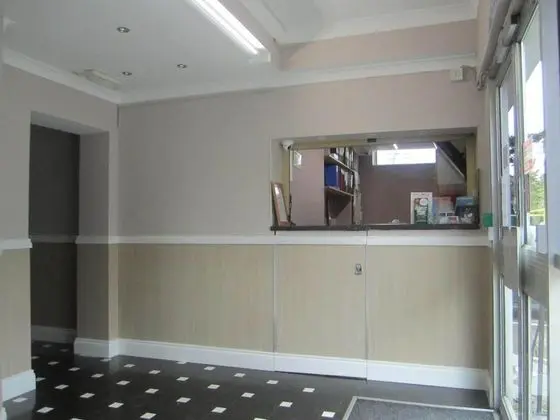 Lynden Court Hotel - Hostel - Lobi