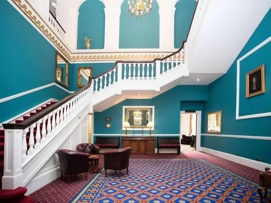 Lynford Hall Hotel - Lobi