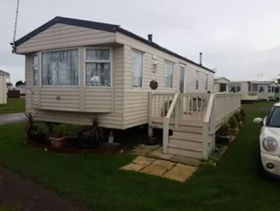 Lyntons 3 Bedroom Caravan at Heacham Beach