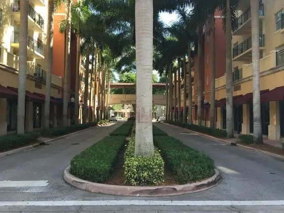 LYX Suites at Merrick Park in Coral Gables