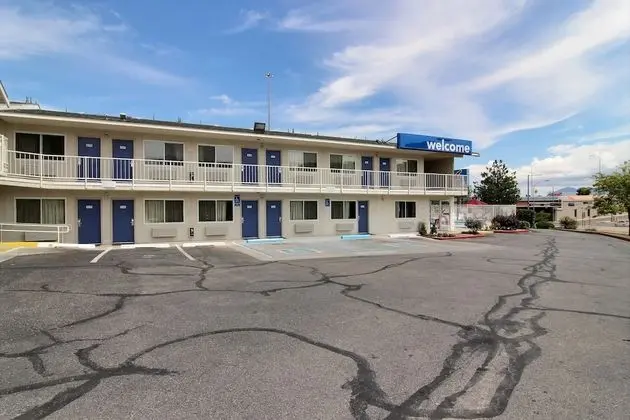 Motel 6 Albuquerque, NM - Midtown - Dış Mekan