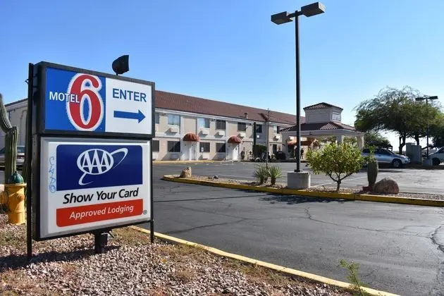 Motel 6 Apache Junction, AZ
