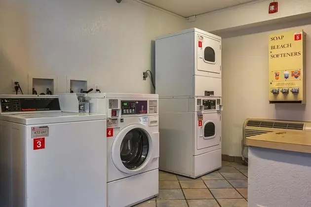 Motel 6 Atlanta Tucker Northeast - Misafir Tesisleri ve Hizmetleri