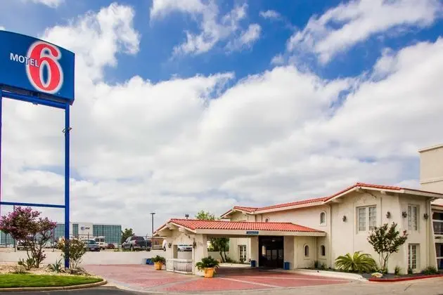 Motel 6 Austin Midtown