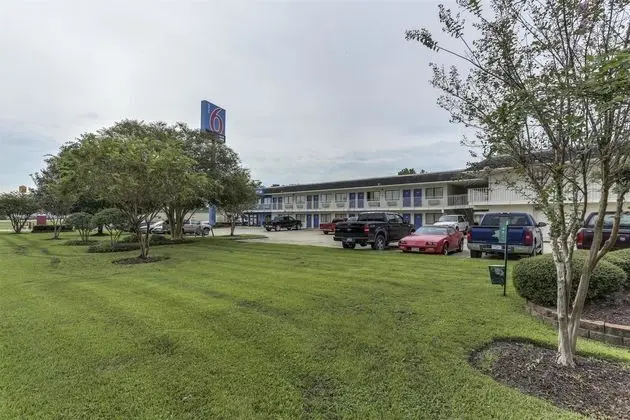 Motel 6 Baton Rouge - Port Allen