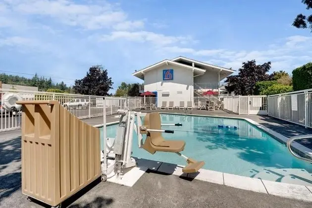 Motel 6 Bellingham, WA - Havuz