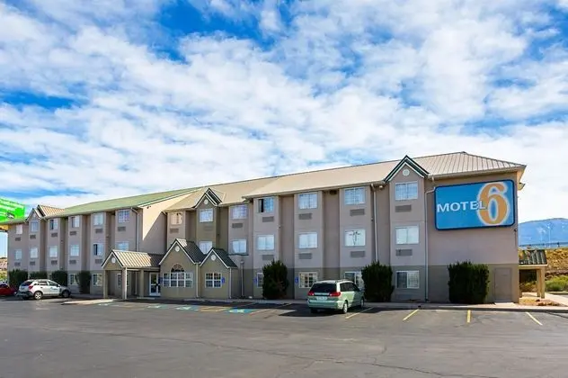 MOTEL 6 BERNALILLO
