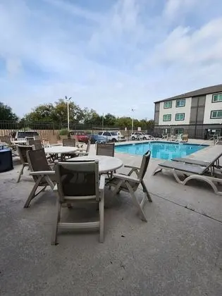 Motel 6 Biloxi, MS - Beach - Havuz