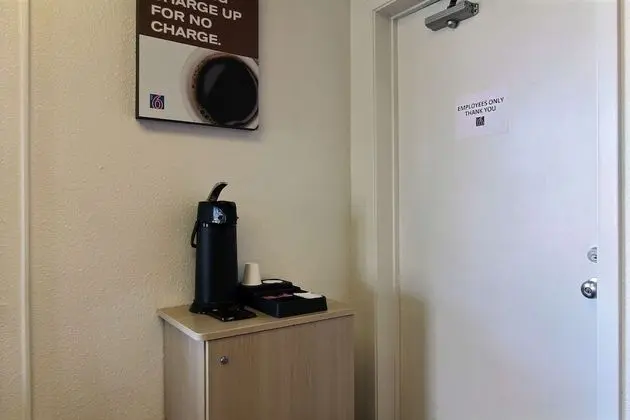 Motel 6 Bismarck, ND - Yerinde Yemek