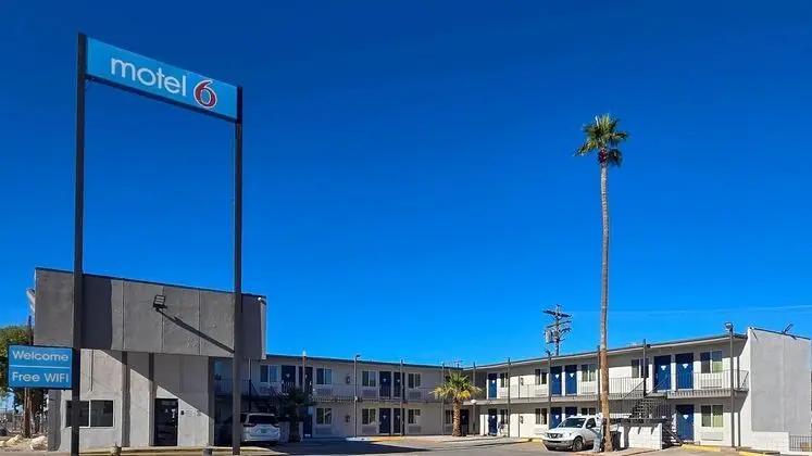 Motel 6 Blythe, CA - South - Öne Çıkan Resim