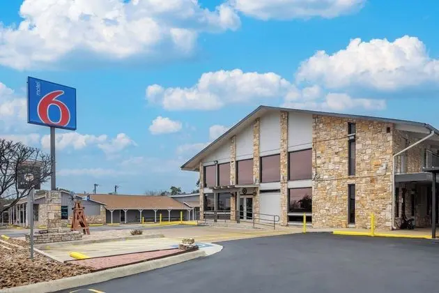 Motel 6 Boerne, TX - Öne Çıkan Resim
