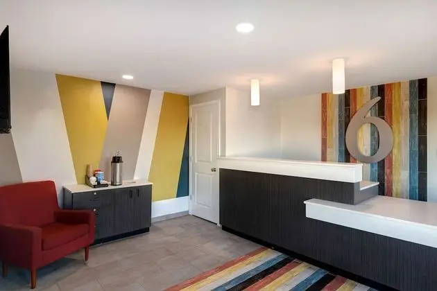 Motel 6 Bonne Terre, MO - Lobi