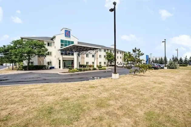 Motel 6 Brampton, ON - Toronto - Dış Mekan