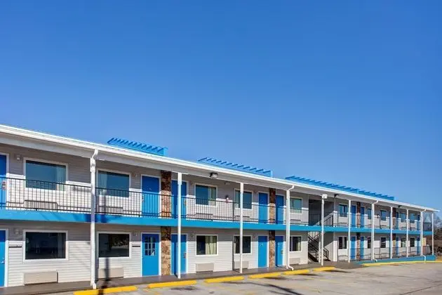 Motel 6 Branson, MO