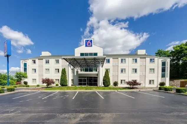 Motel 6 Bristol, VA - Dış Mekan
