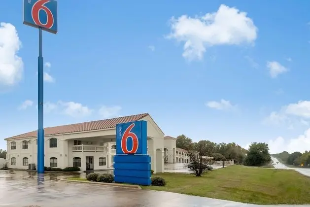 Motel 6 Canton, TX - Dış Mekan