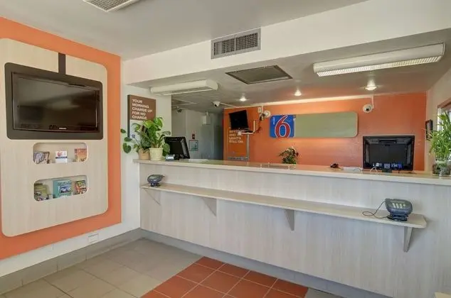 Motel 6 Casper, WY - Lobi