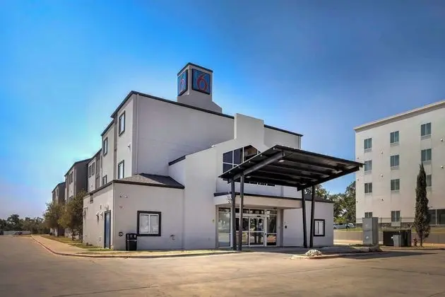 Motel 6 Cedar Park, TX - Öne Çıkan Resim