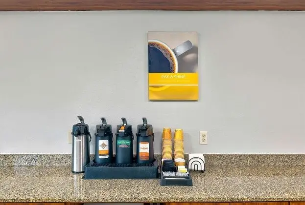 Motel 6 Cedar Rapids, IA - Airport - Yerinde Yemek