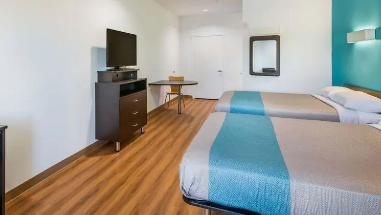 Motel 6 Channelview, TX - Oda