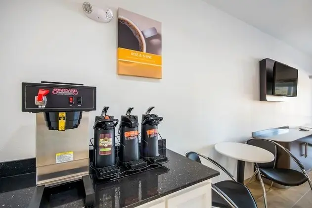Motel 6 Channelview, TX - Yerinde Yemek