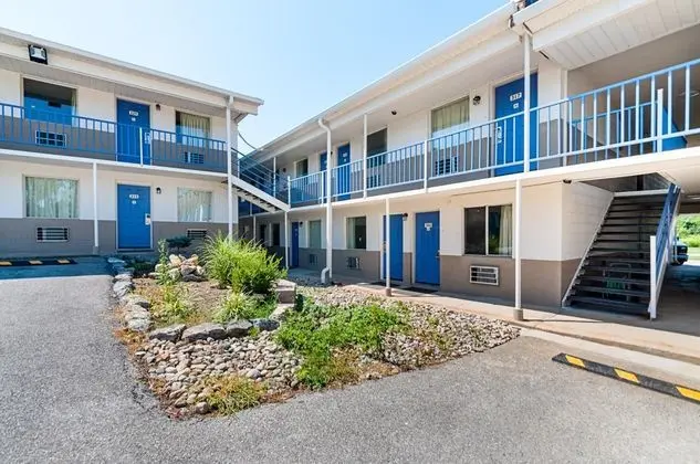 Motel 6 Charles Town, WV - Dış Mekan