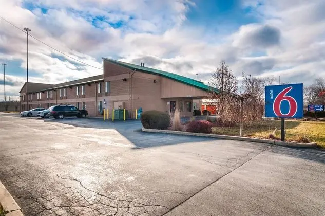 Motel 6 Chicago South-Lansing
