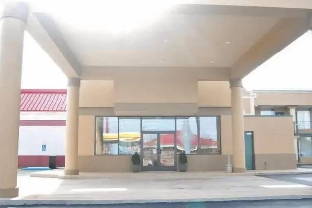 Motel 6 Clarksville, TN - Dış Mekan