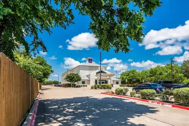 Motel 6 Cleburne, TX - Dış Mekan