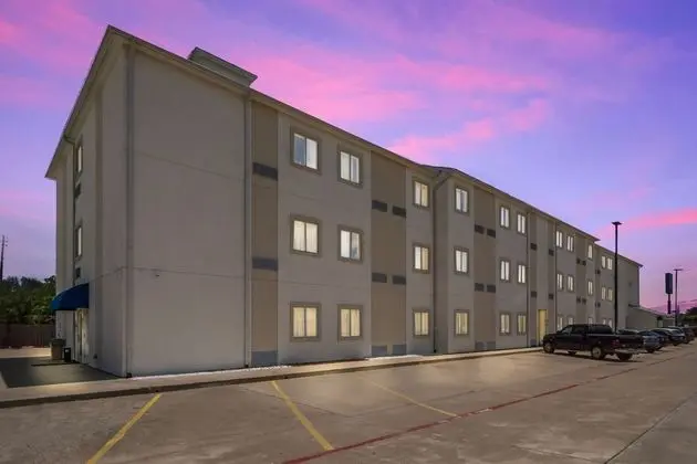 Motel 6 Cleburne, TX - Dış Mekan