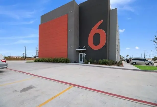 Motel 6 Corpus Christi, TX - Dış Mekan
