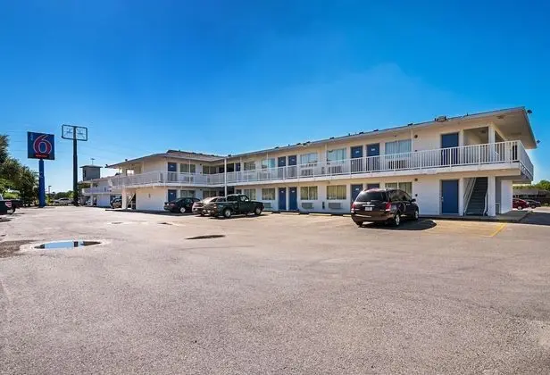 Motel 6 Corpus Christi, TX - Northwest