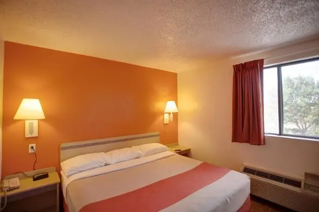 Motel 6 Council Bluffs