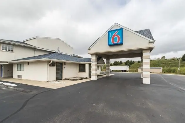 Motel 6 Crawfordsville, IN - Dış Mekan